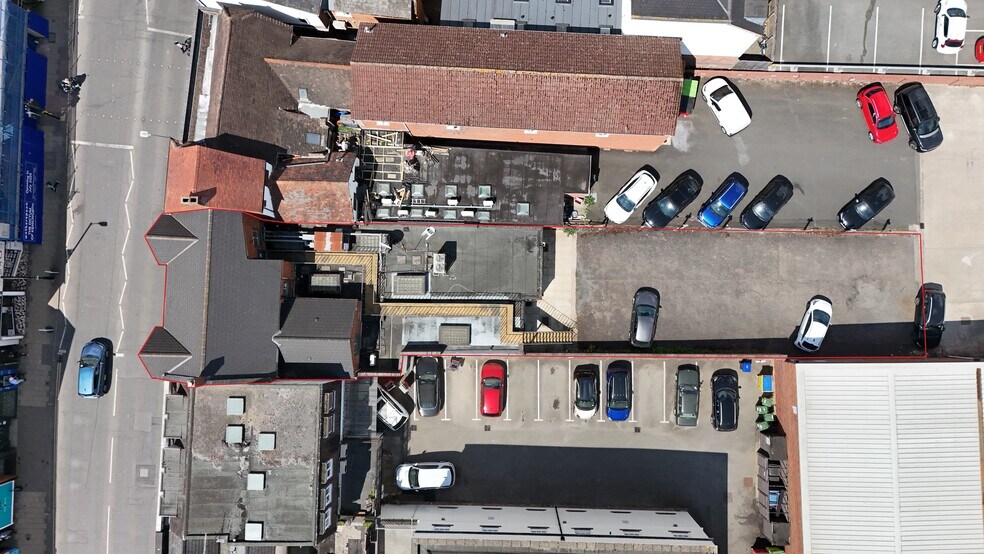 21-23 The Square, Kenilworth for lease - Building Photo - Image 3 of 11