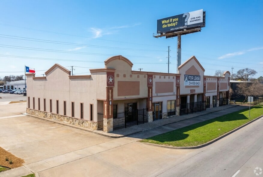 11311 N Stemmons Fwy, Dallas, TX à vendre - Photo du bâtiment - Image 2 de 7