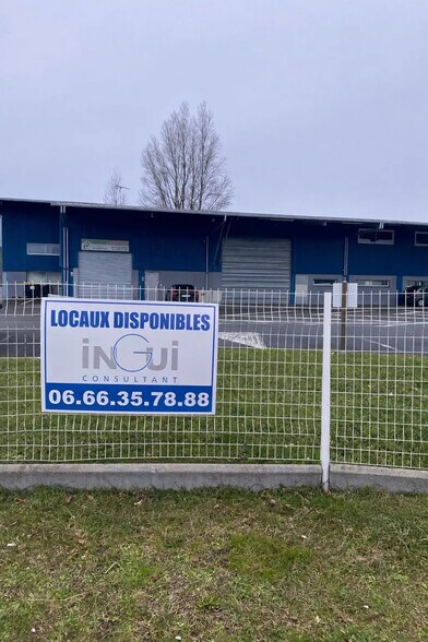 174 Rue Blaise Pascal, Saint-Jean-d'Illac for lease - Building Photo - Image 1 of 4