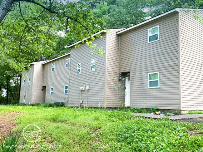 Plus de détails pour 134 Newtown Rd NE, Calhoun, GA - Multi-résidentiel à vendre