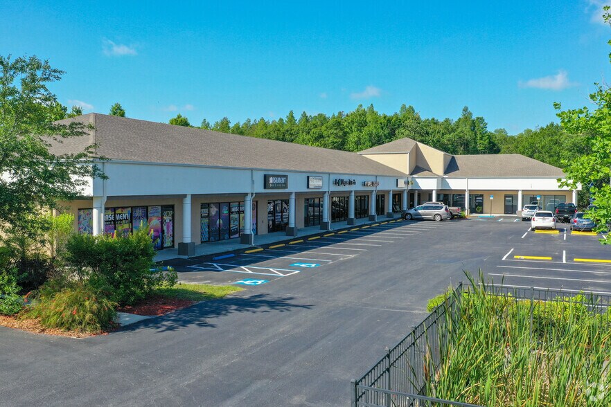 26230-26316 Wesley Chapel Blvd, Lutz, FL à louer - Photo du bâtiment - Image 3 de 15