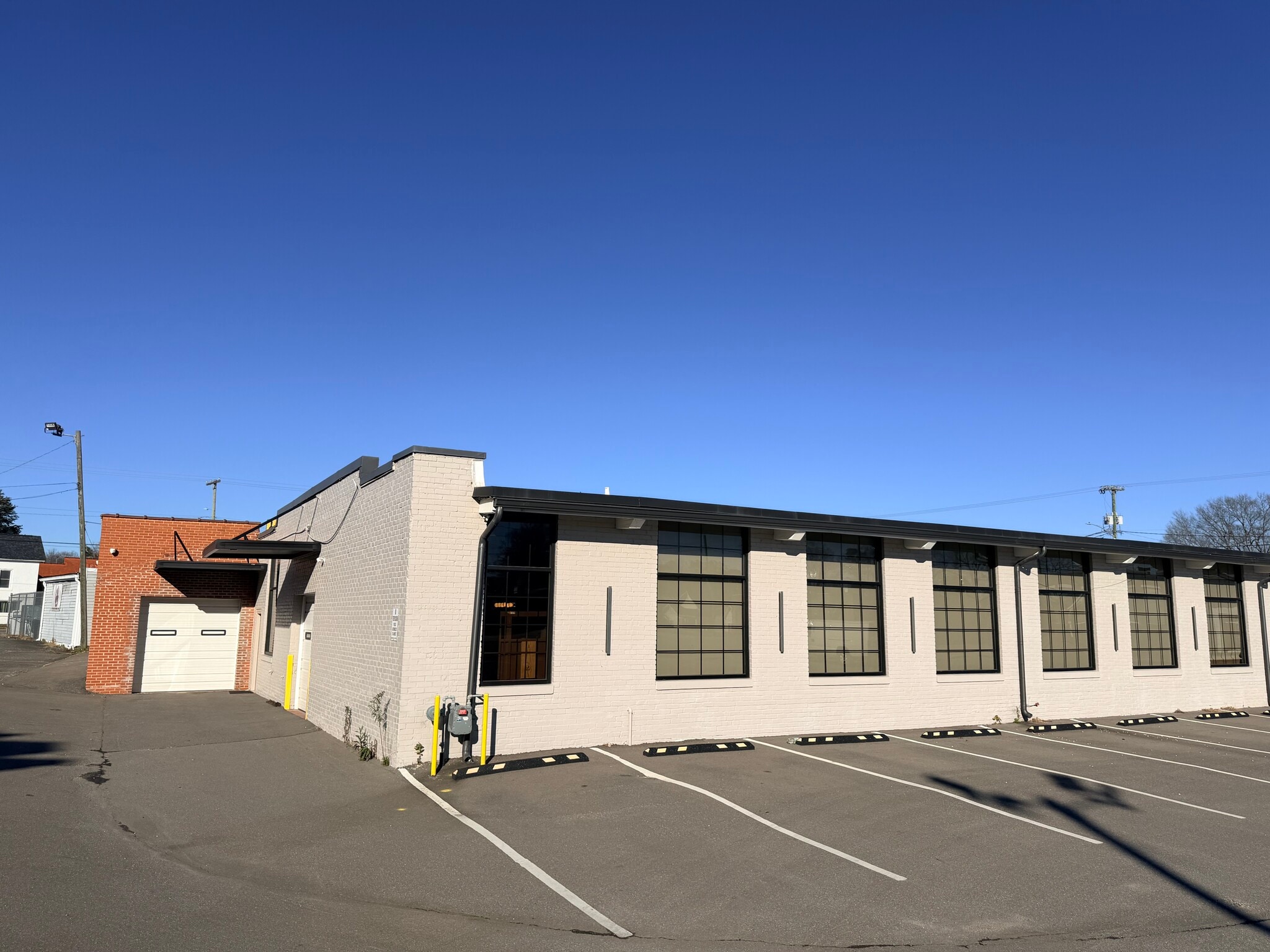 221 Linwood Rd, Gastonia, NC à louer Photo principale- Image 1 de 14