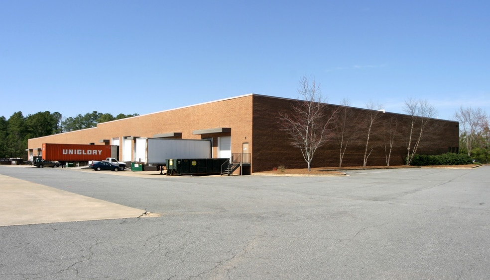 2197 Canton Rd, Marietta, GA à louer - Photo du bâtiment - Image 3 de 9