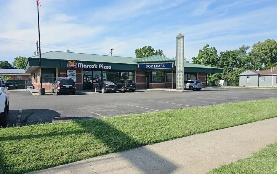 215 W 6th St, Junction City, KS à louer - Photo du bâtiment - Image 1 de 5