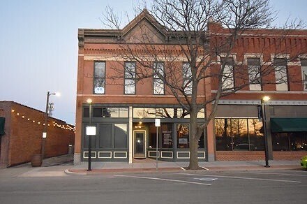 110 N Cherry St, Olathe, KS à louer Photo du bâtiment- Image 1 de 20