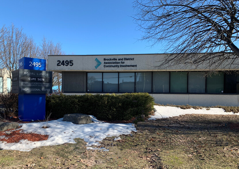 2495 Parkedale Ave, Brockville, ON for lease - Building Photo - Image 3 of 7