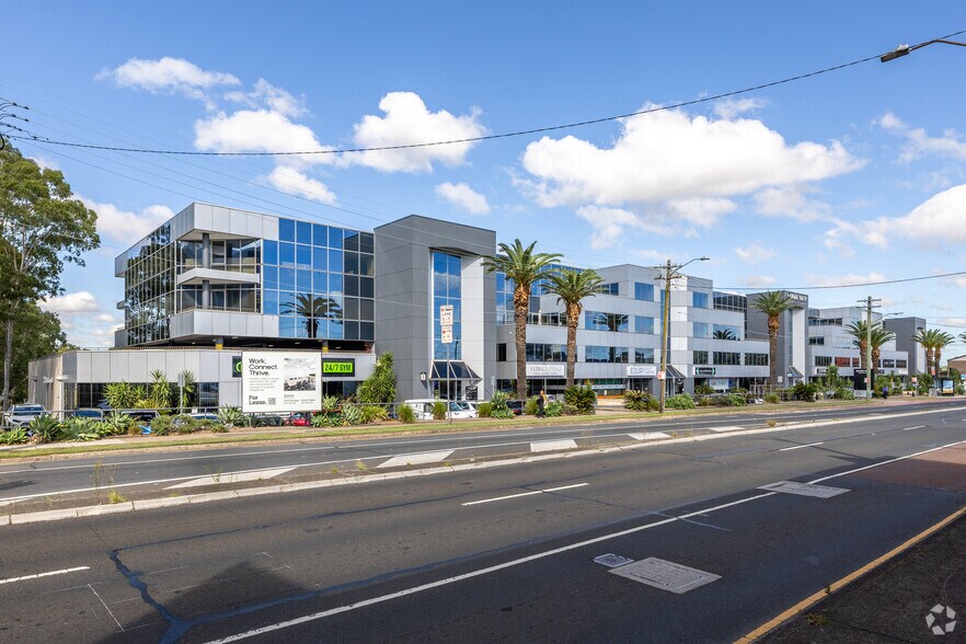436-484 Victoria Rd, GLADESVILLE à louer - Photo du bâtiment - Image 2 de 6