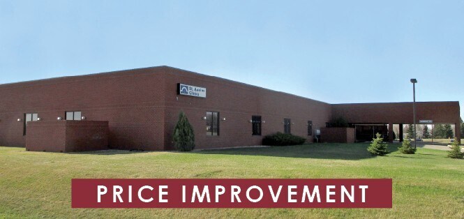 2700 8th St NW, Minot, ND à vendre - Photo du bâtiment - Image 1 de 21