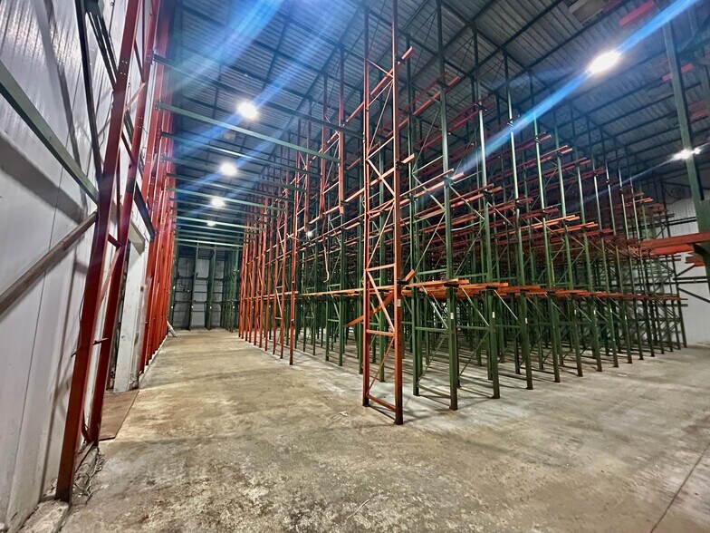 1317 E Main St, Dillon, SC à vendre - Photo intérieure - Image 3 de 8