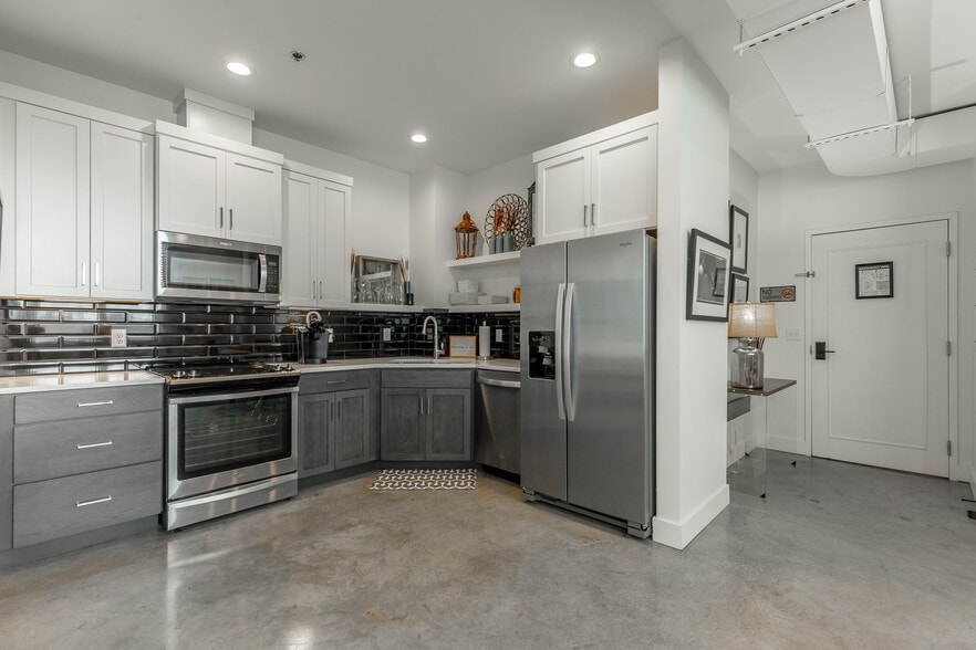 27 W 19th St, Chattanooga, TN for lease - Interior Photo - Image 3 of 7