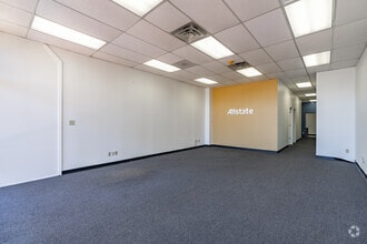 4609-4637 Poplar Ave, Memphis, TN à louer Photo du bâtiment- Image 2 de 7