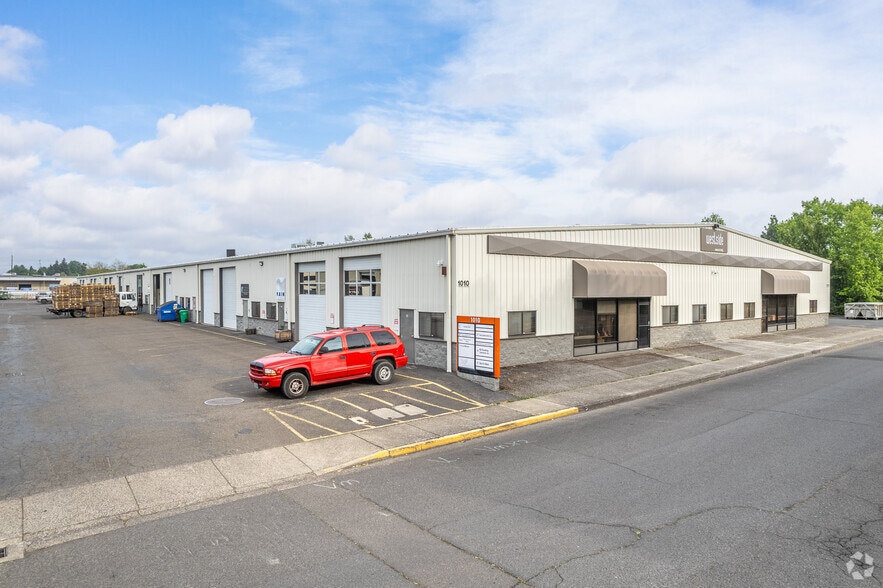 1010 Tyinn St, Eugene, OR for lease - Building Photo - Image 2 of 5