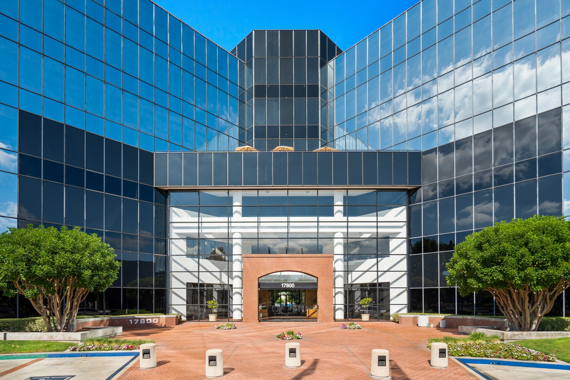 17800 Castleton St, City of Industry, CA à louer Photo du bâtiment- Image 1 de 5