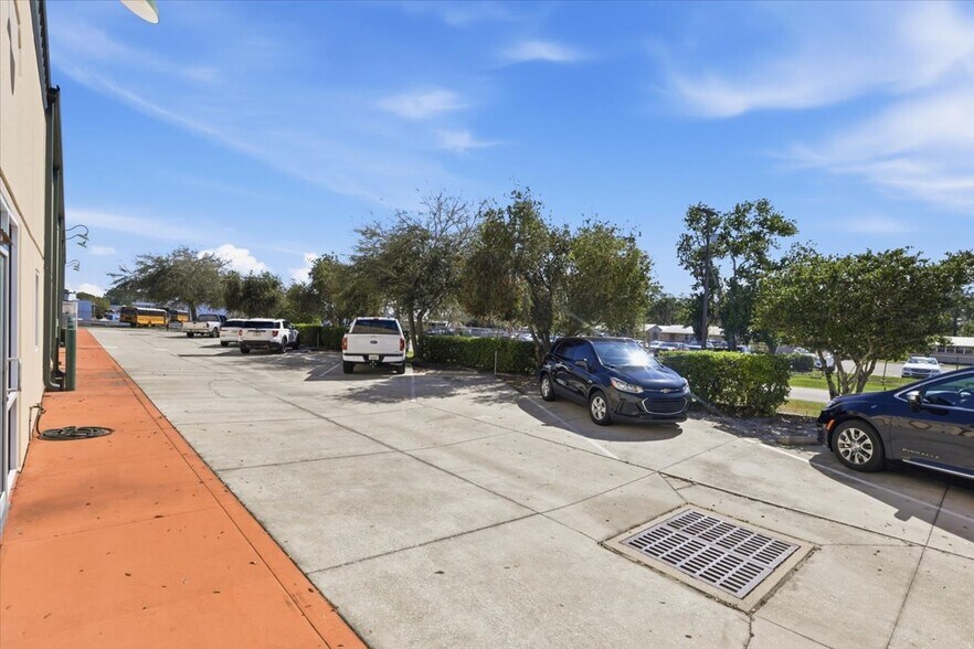 1220 Biscayne Blvd, Deland, FL à vendre - Photo du bâtiment - Image 3 de 11