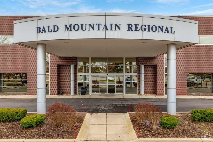 1375 S Lapeer Rd, Lake Orion, MI for lease - Building Photo - Image 3 of 7