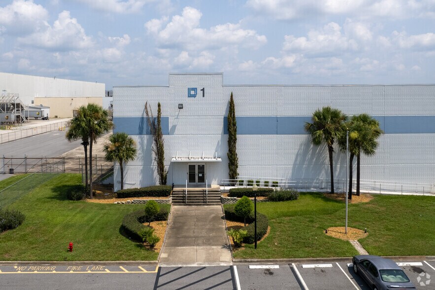 1 Imeson Park Blvd, Jacksonville, FL à louer - Photo du bâtiment - Image 3 de 8
