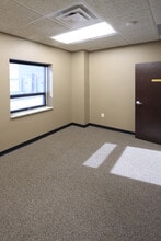 1105 Benjamin Ave, Hutchinson, MN for lease Building Photo- Image 1 of 20