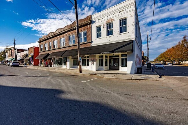 More details for 104-106 W Main St, Wallace, NC - Office/Retail for Lease