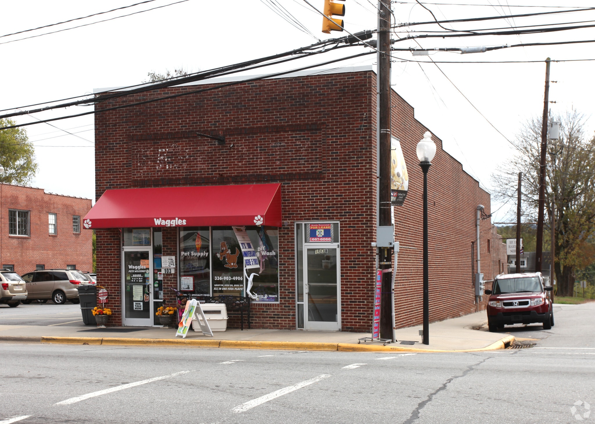 103 E Main St, Wilkesboro, NC for sale Primary Photo- Image 1 of 1