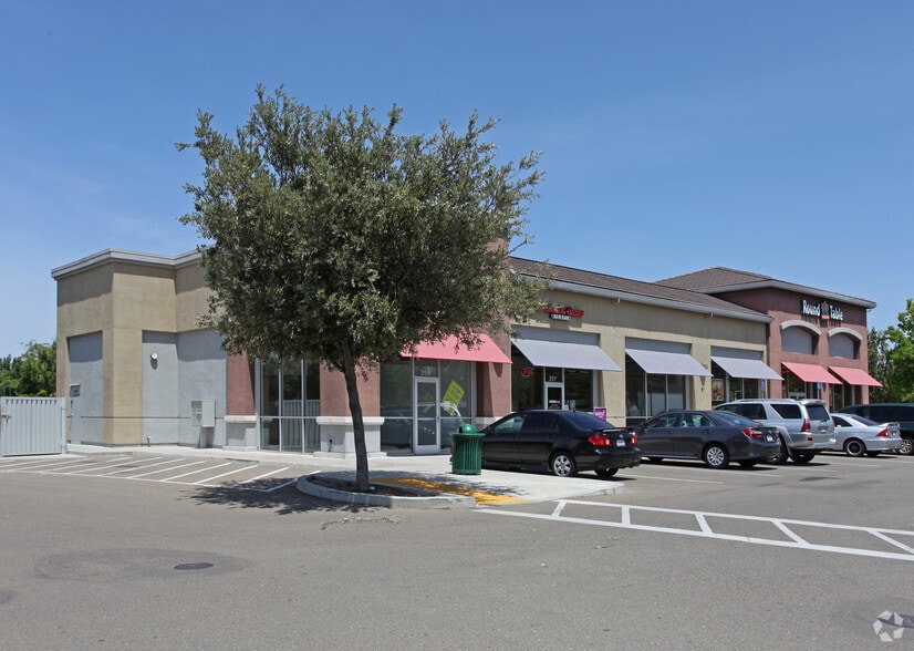 253-259 Spreckels Ave, Manteca, CA for sale - Building Photo - Image 2 of 2