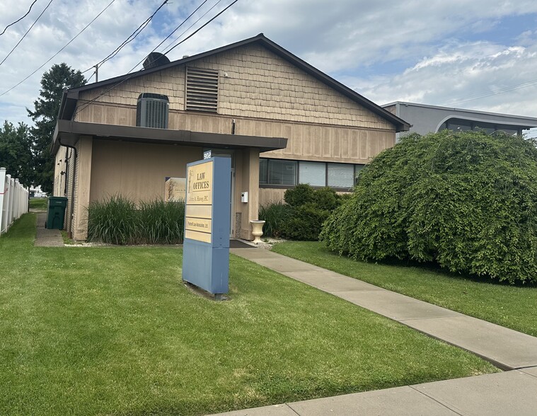 902 22nd St, Aliquippa, PA à vendre - Photo du bâtiment - Image 2 de 17