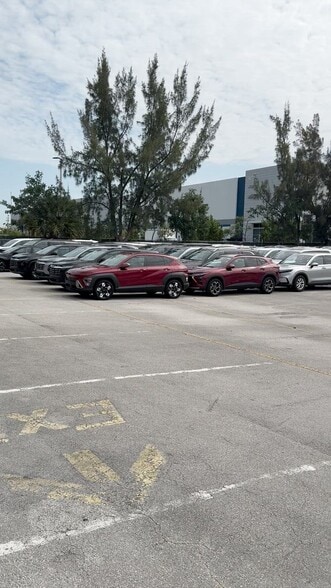 2150 NE 7th Ave, Dania, FL for lease - Commercial Listing Video - Image 2 of 8
