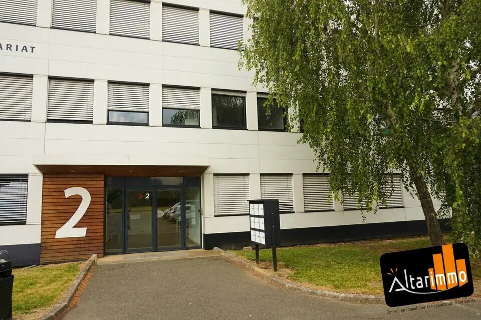 Bureau dans Chartres à louer Photo du bâtiment- Image 1 de 9