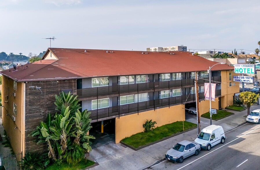 1717 S Vermont Ave, Los Angeles, CA à vendre - Photo du bâtiment - Image 1 de 35