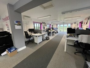 Gulpher Rd, Felixstowe for lease Interior Photo- Image 1 of 5