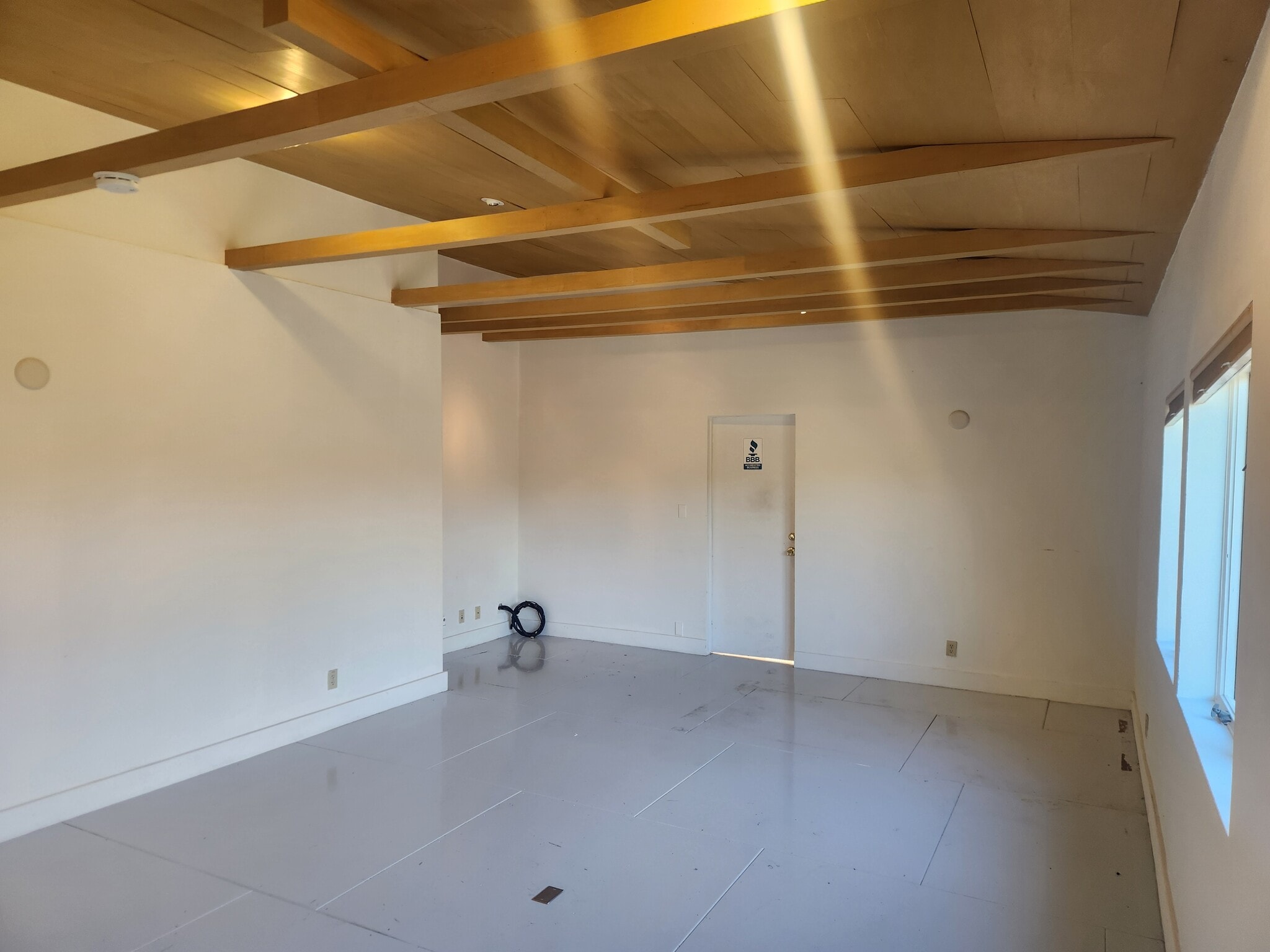 27 Gate 5 Rd, Sausalito, CA à louer Photo intérieure- Image 1 de 4