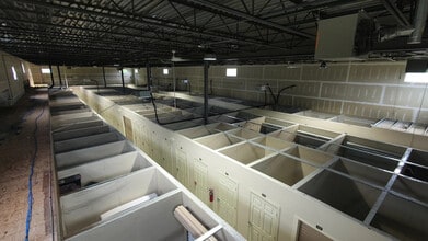 2040 E St Francis Ave, Saint Francis, WI for lease Interior Photo- Image 1 of 3