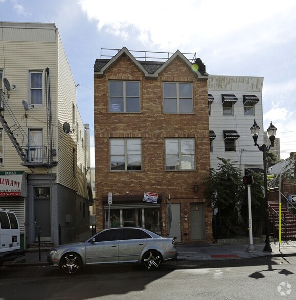 4 Jordan Ave, Jersey City, NJ for sale - Building Photo - Image 2 of 5