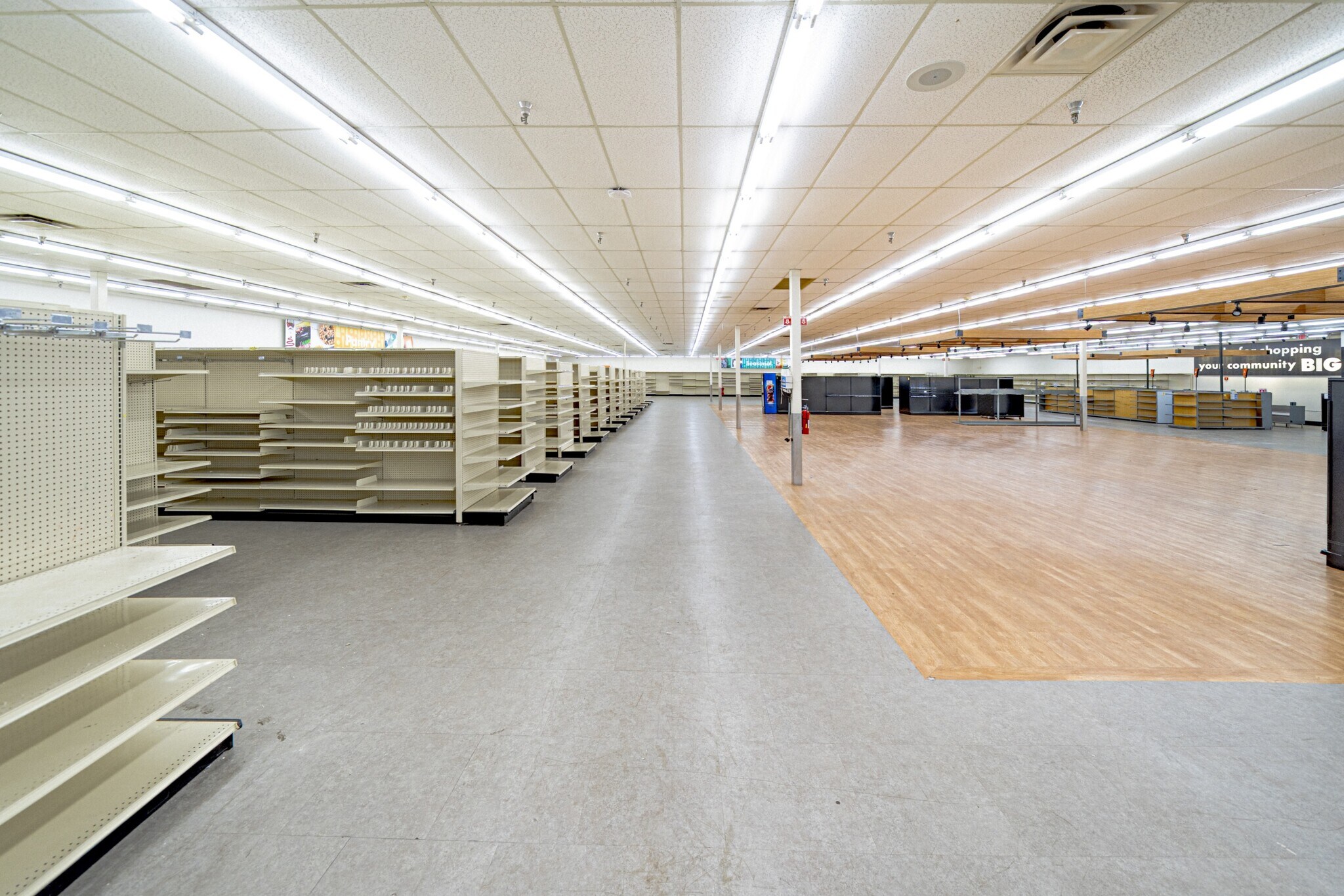 100 College Park Dr, Weatherford, TX à louer Photo intérieure- Image 1 de 16