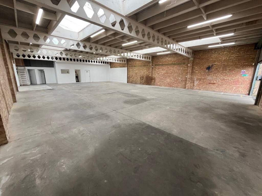 Curzon Rd, Sudbury for lease Interior Photo- Image 1 of 5