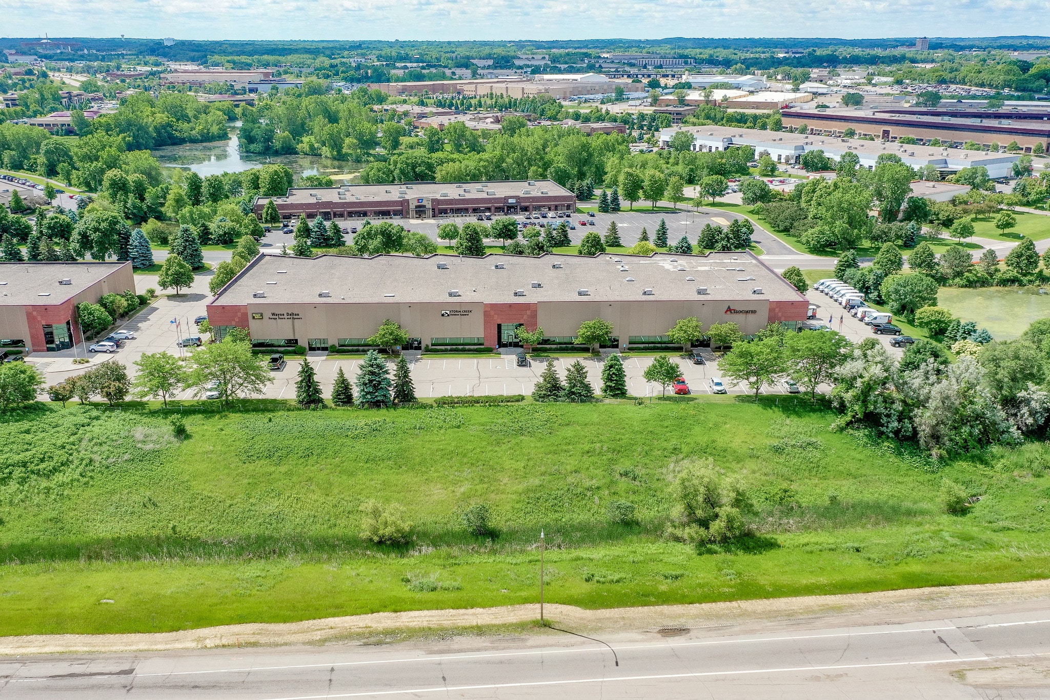 935 Blue Gentian Rd, Eagan, MN for lease Building Photo- Image 1 of 3