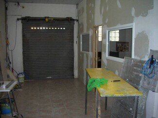 More details for Carrer Sant Llorenç Brindisi, 22, Manresa - Multifamily for Sale