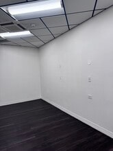 100 W Coast Hwy, Newport Beach, CA à louer Photo intérieure- Image 2 de 10