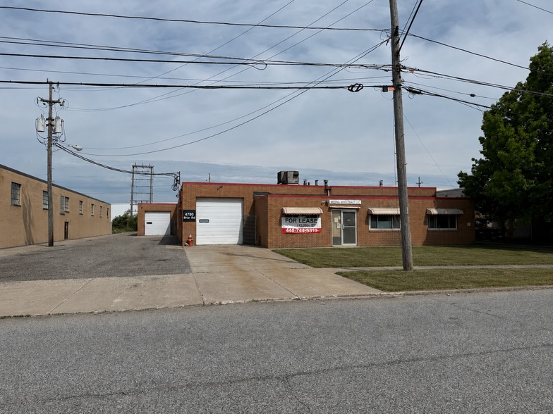 4780 Briar Rd, Cleveland, OH for sale - Building Photo - Image 1 of 9