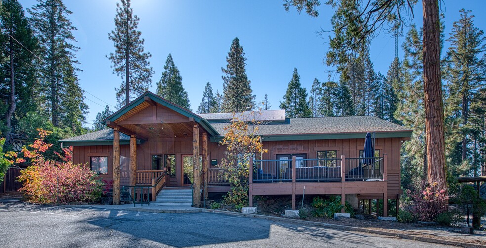 41441 Tollhouse Rd, Shaver Lake, CA for sale - Primary Photo - Image 1 of 1