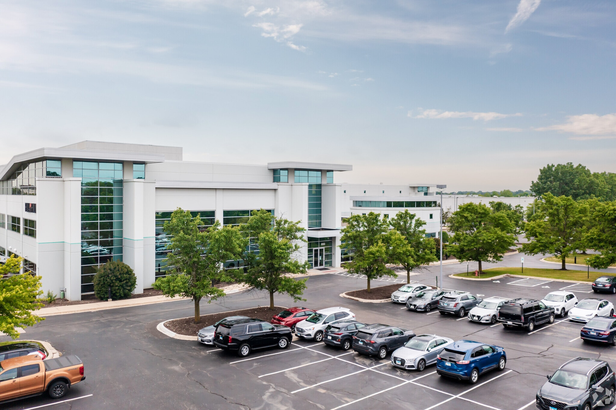 850 Central Ave, Hanover Park, IL for lease Primary Photo- Image 1 of 11