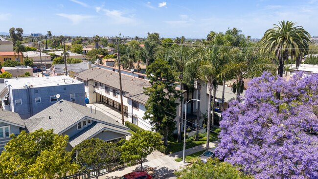 More details for 729 Freeman Ave, Long Beach, CA - Multifamily for Sale