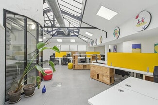 Plus de détails pour 27 Rue De Citeaux, Paris - Bureau à vendre