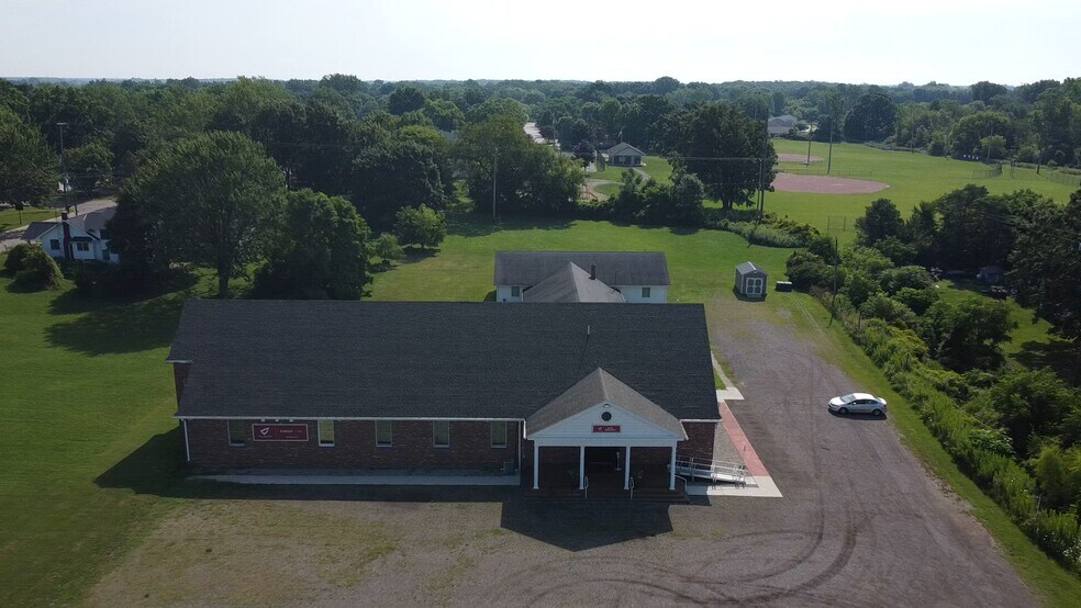 811 S Oak St, Durand, MI à vendre - Vidéo sur l’inscription commerciale - Image 2 de 8
