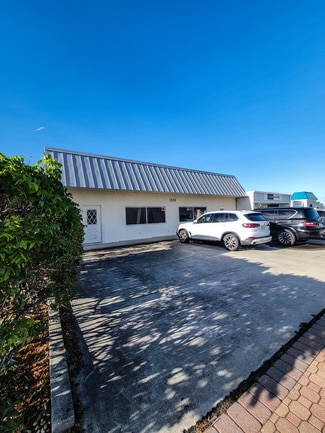 Plus de détails pour 1328 Lafayette St, Cape Coral, FL - Commerce de détail à vendre