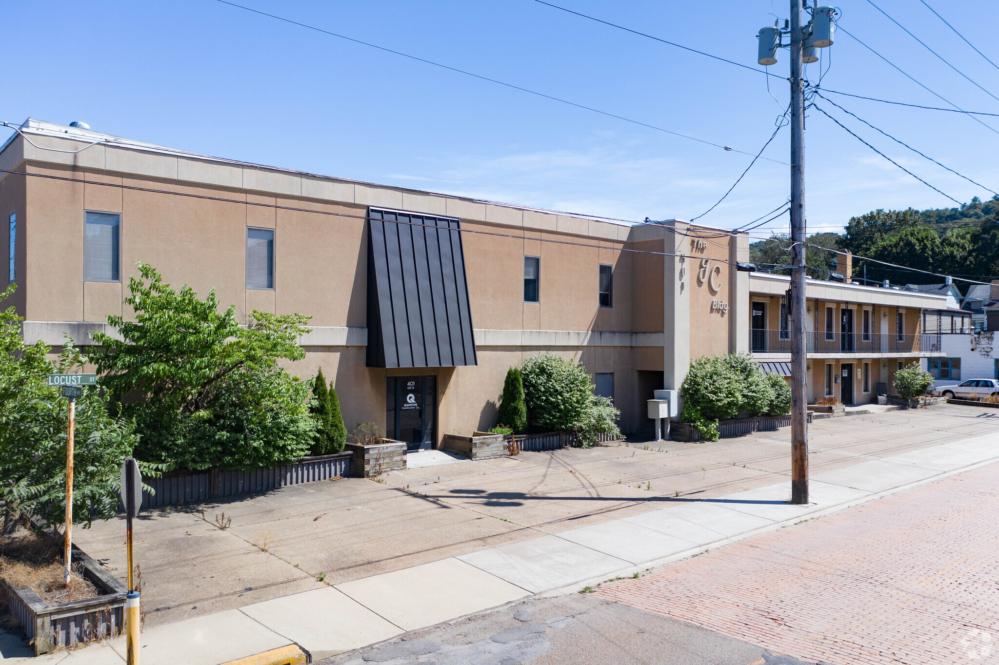 401 Locust St, Coraopolis, PA à vendre Photo du bâtiment- Image 1 de 1