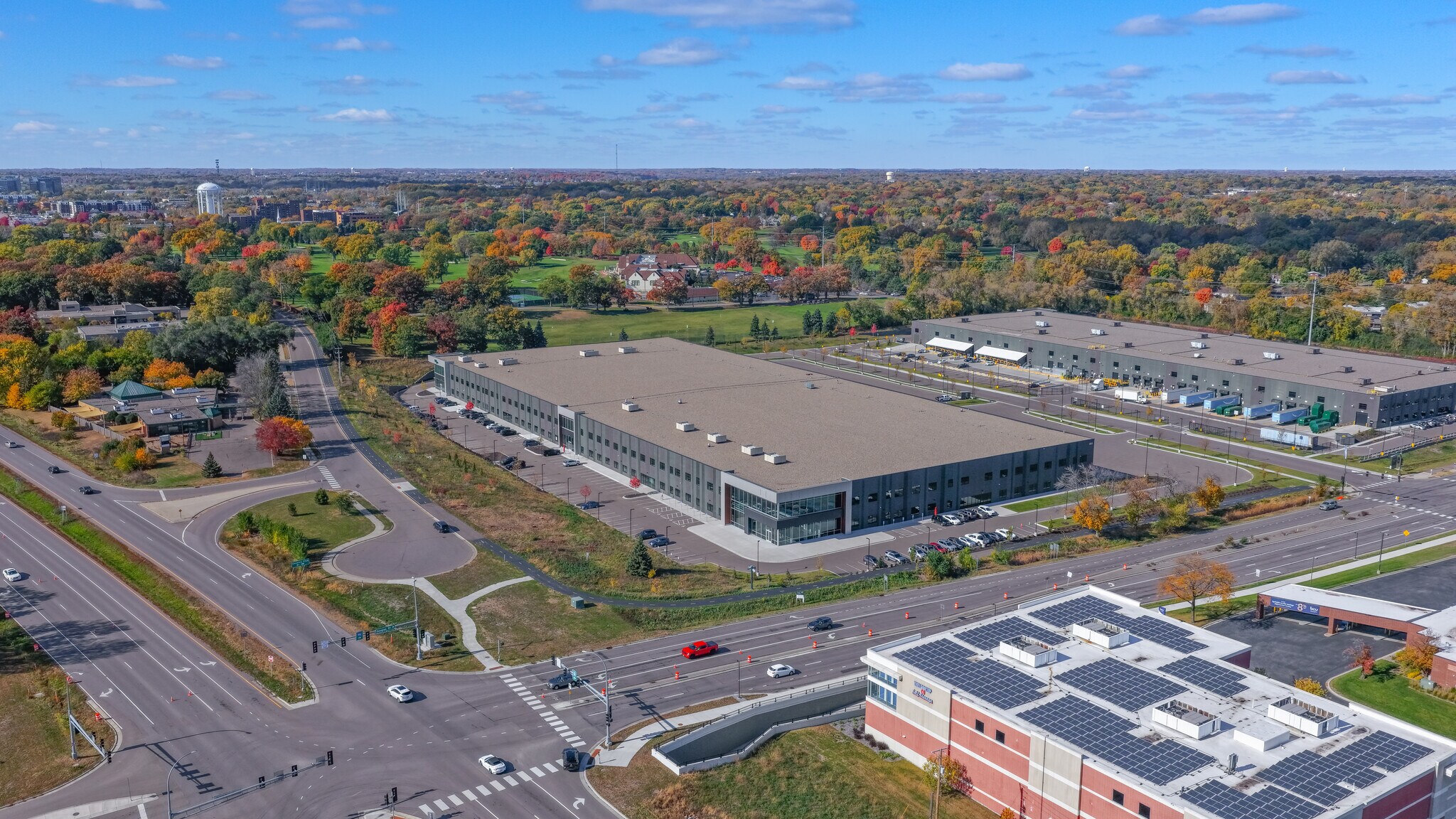 651 Douglas Dr N, Golden Valley, MN for lease Primary Photo- Image 1 of 4