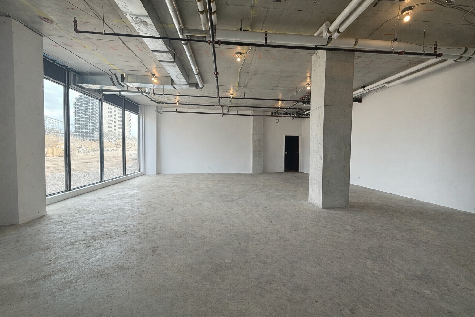 4-34 26th Ave, Astoria, NY à louer Photo intérieure- Image 1 de 6