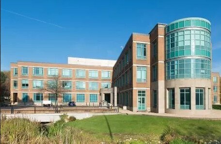 London Rd, Newbury à louer - Photo du bâtiment - Image 2 de 30