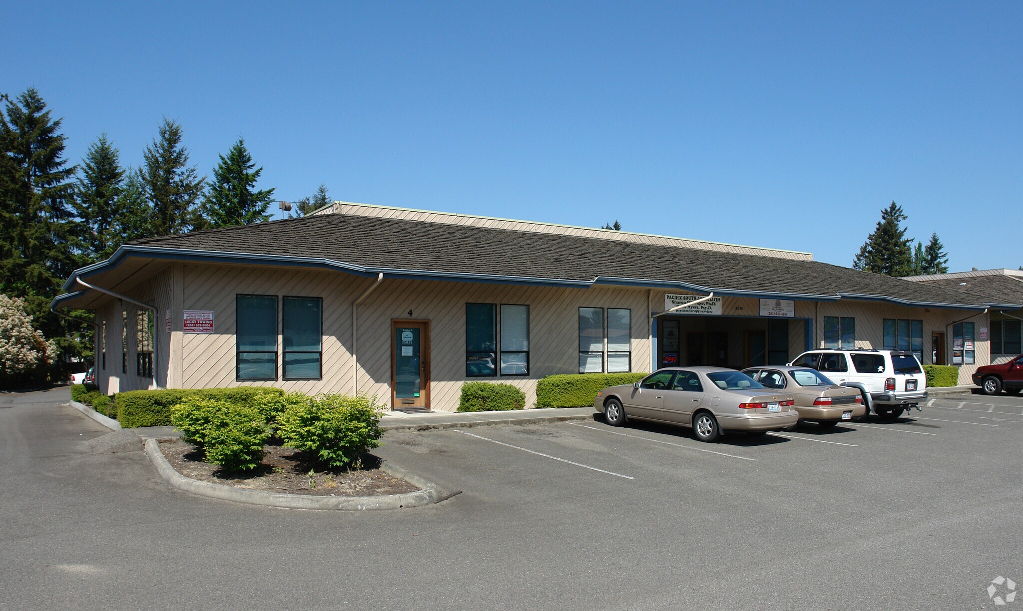 16218 Pacific Ave S, Spanaway, WA à vendre Photo principale- Image 1 de 3