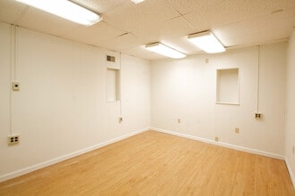 321 Pennwood Ave, Pittsburgh, PA for lease Interior Photo- Image 1 of 4